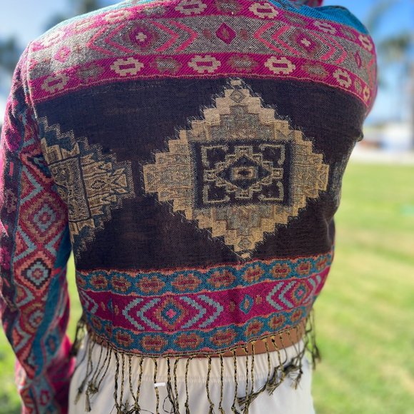 Cropped Aztec Jacket - Picture 3 of 3